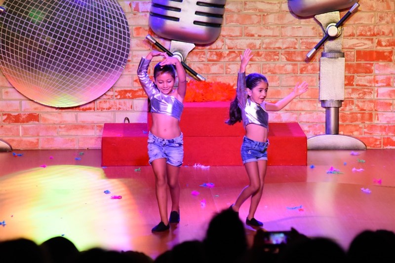 Dancing Queen un hommage a Abba by Kazadoo